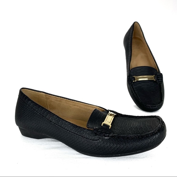 naturalizer gadget flats